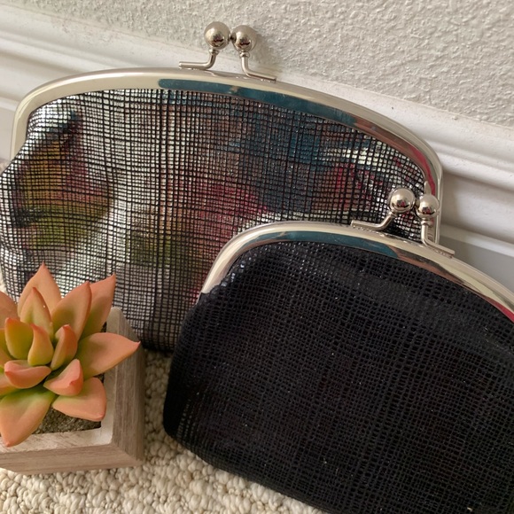 🆕 Lot 2 Vintage Silver Black Kiss-lock Clutch Wallet Wristlet Set - Picture 2 of 2